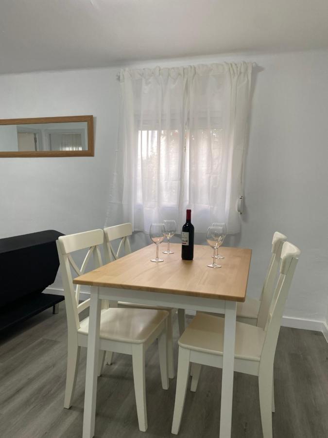 Ferienwohnung Piso Junto Al Hospital Macarena Sevilla Exterior foto