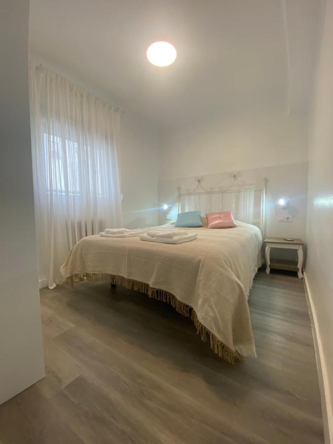 Ferienwohnung Piso Junto Al Hospital Macarena Sevilla Exterior foto